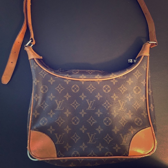 Louis Vuitton Handbags - Vintage LV handbag